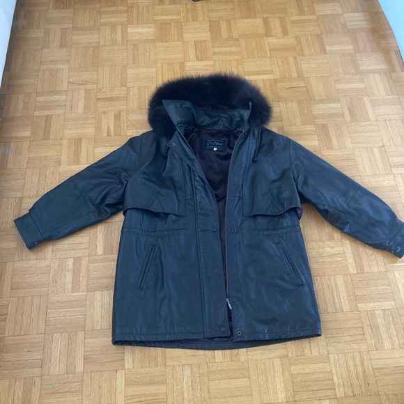 High-quality leather jacket - Picture 1 of 9